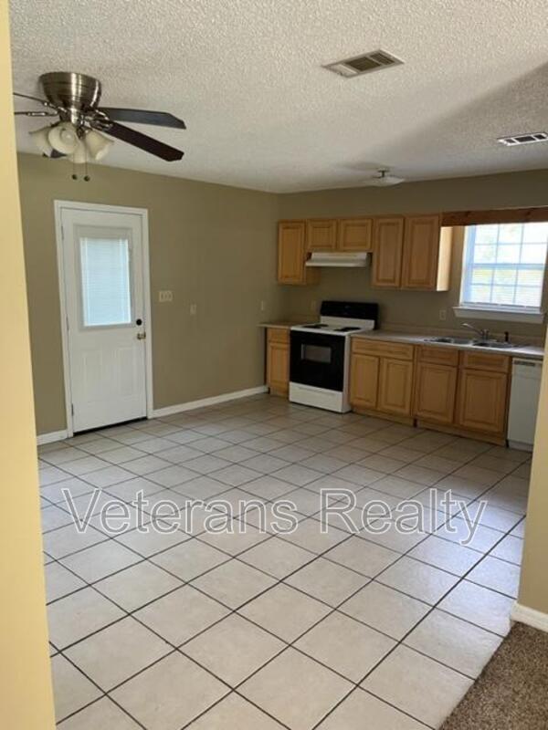 Photo - 18037 W Third St