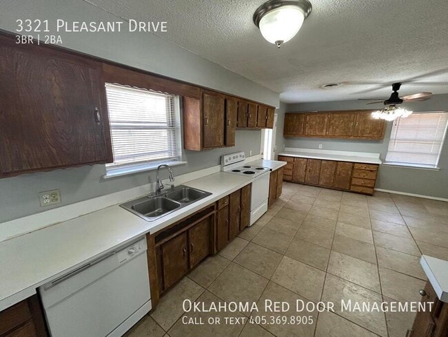 Photo - 3321 Pleasant Dr