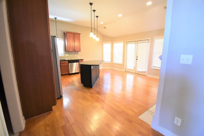 Photo - 3871 Glencorra Dr