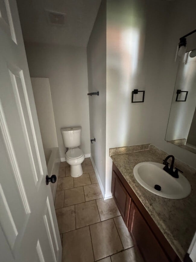 Photo - 811 Scott St