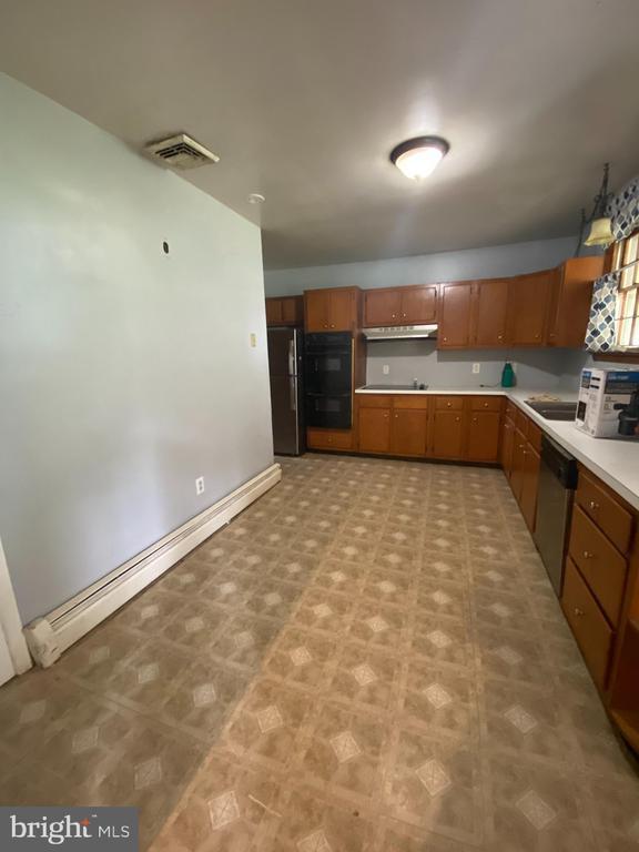 Photo - 1002 Windsor Ave