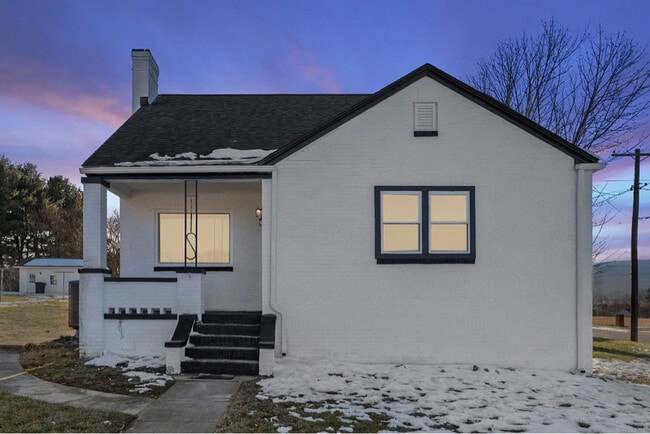 Photo - 701 S 2nd St