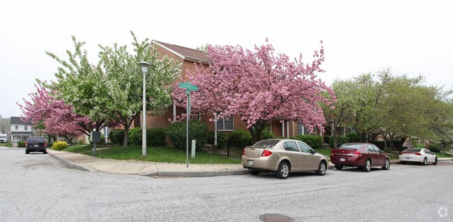 Photo - Alameda Place