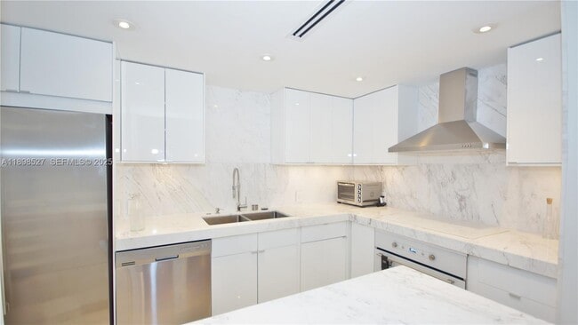 Photo - 100 Bayview Dr Unit 308