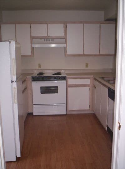 Photo - 90's townhouse in Mid-Springfield