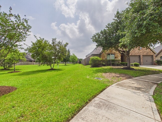 Photo - 2807 Naples Park Ln