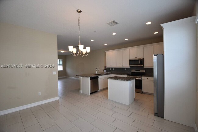 Photo - 11671 SW 13th Ct