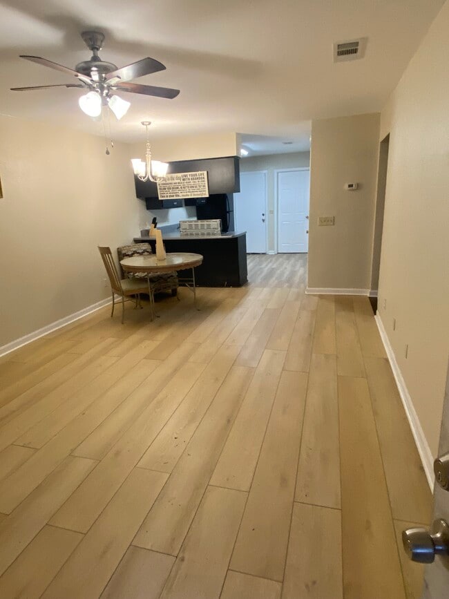 Photo - 732 Redwood Ave