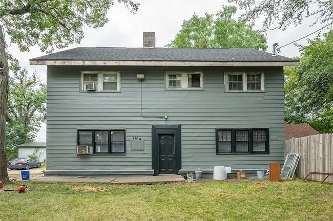 Building Photo - 1614 Arlington Ave Unit 4 Rental