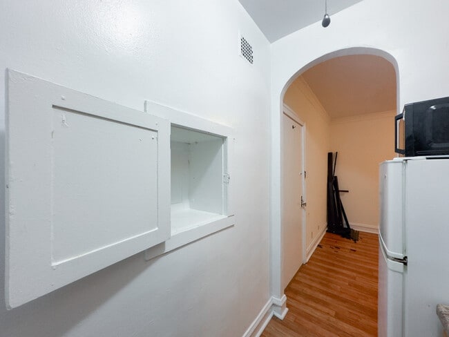 Photo - 2536 N Sawyer Ave Unidad 503