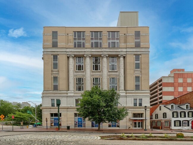 Building Photo - 231 State St Unit Apt 304