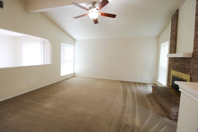 Photo - 6214 Ridge Glade St