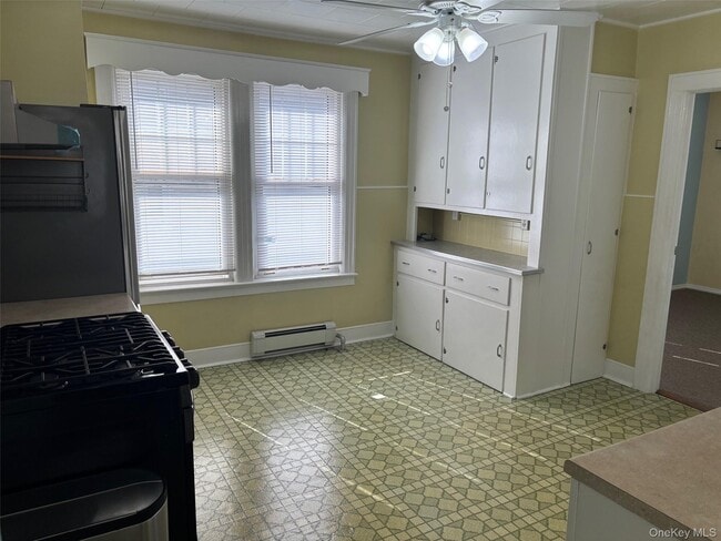 Photo - 6-12 College Pl