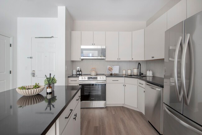 Photo - 55 Riverwalk