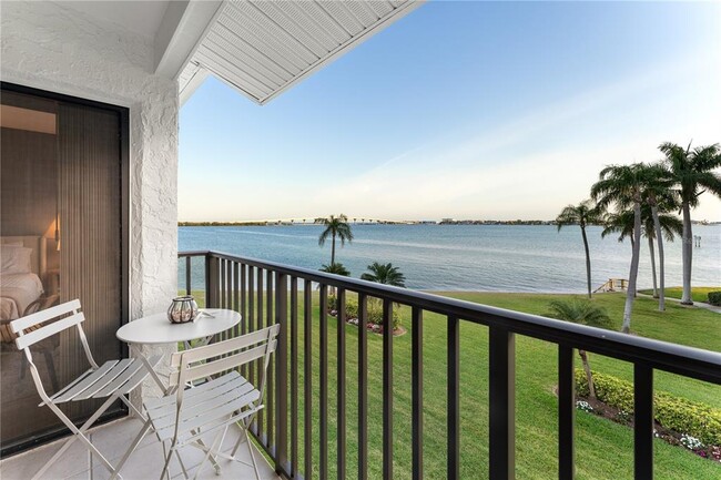 Photo - 6287 Bahia Del Mar Cir N Unidad 312