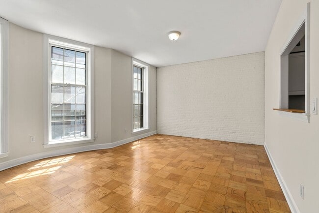 Photo - Beacon Hill 1 bed in elevator building