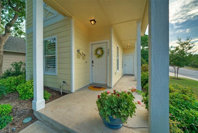 Photo - 301 Windridge Village Cove