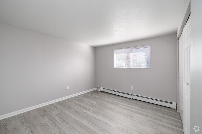 Cupid - 2BR, 1BA - 855SF - Second Bedroom