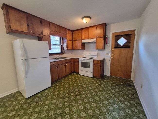 Photo - NEW LISTING!!!!!