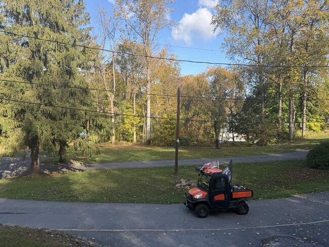 Photo - 104 W Fairview St