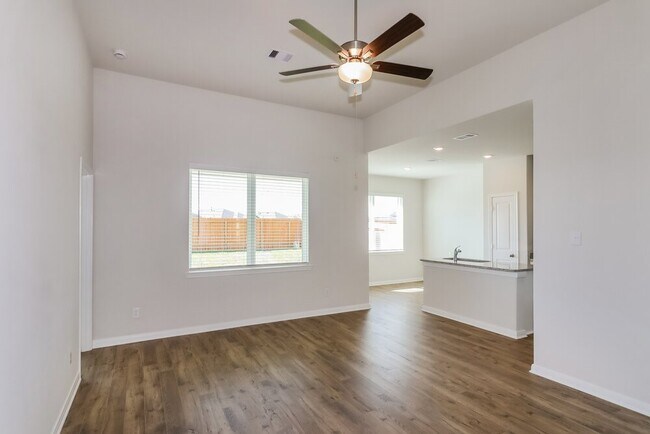 Photo - 405 Sunny Highlands Dr