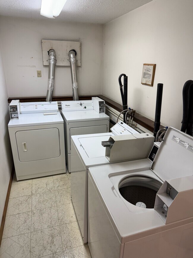 Photo - 134 W Main St