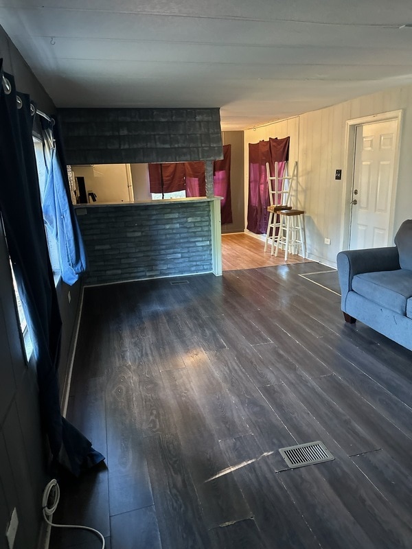 Photo - 125 Emily St