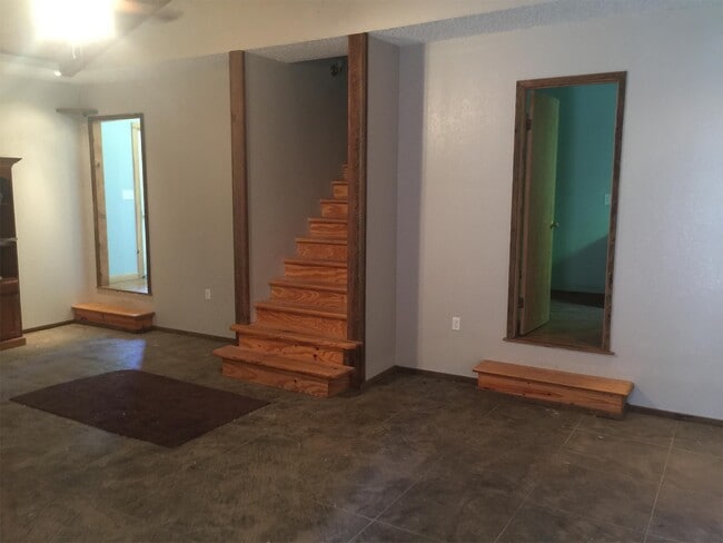 Photo - 1202 N College Ave