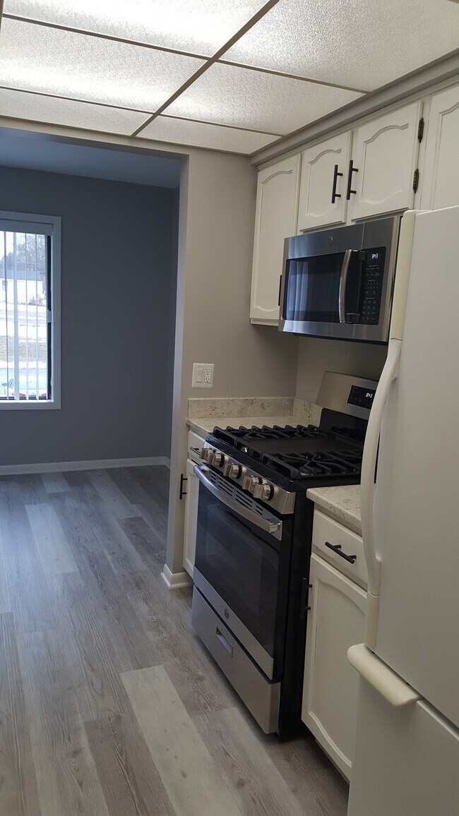 Photo - 100 Clubhouse Ln Unit 201