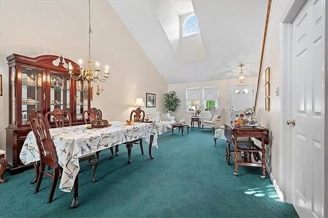 Photo - 103 Paddock Ln