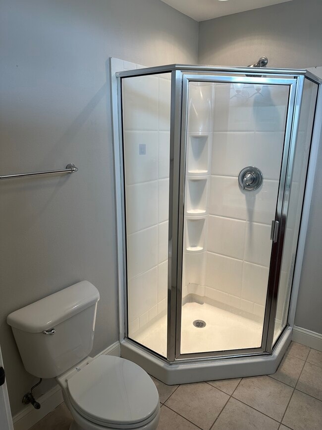 2 Monticello Village Dr