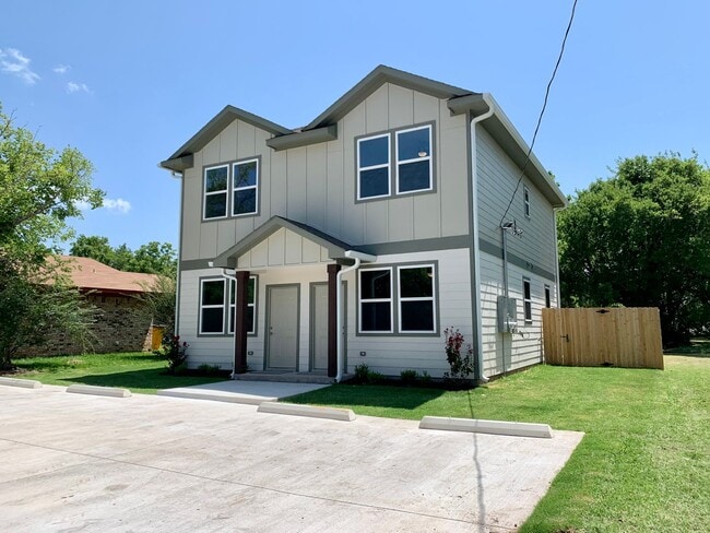 Photo - 1036 Buck St Unit B