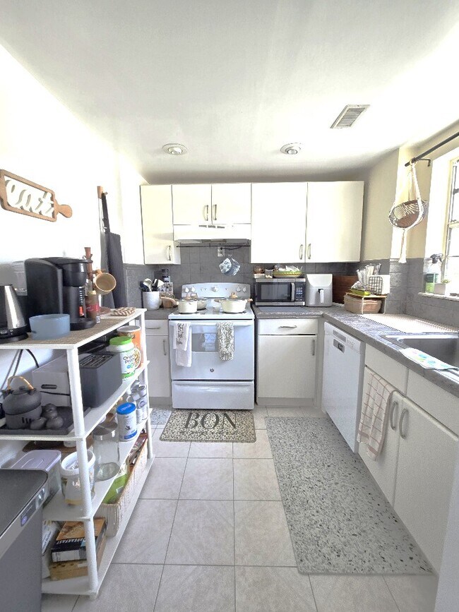 Photo - 910 Michigan Ave Condo Unit 306
