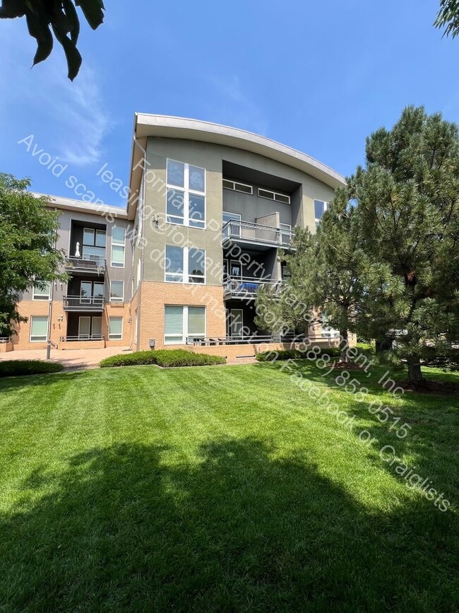 Building Photo - Pet-Friendly 1 Bedroom 2 Bathroom Hangar L... Unit 307 Rental