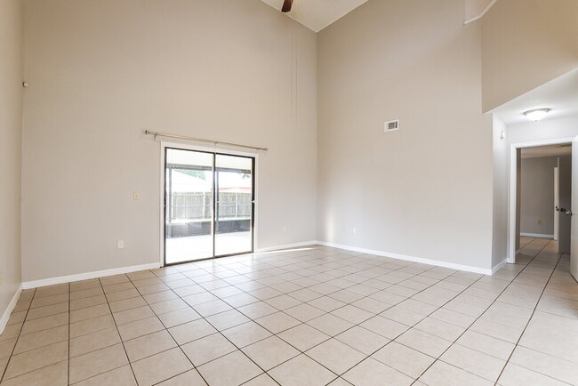 Photo - 116 Whitehall Way