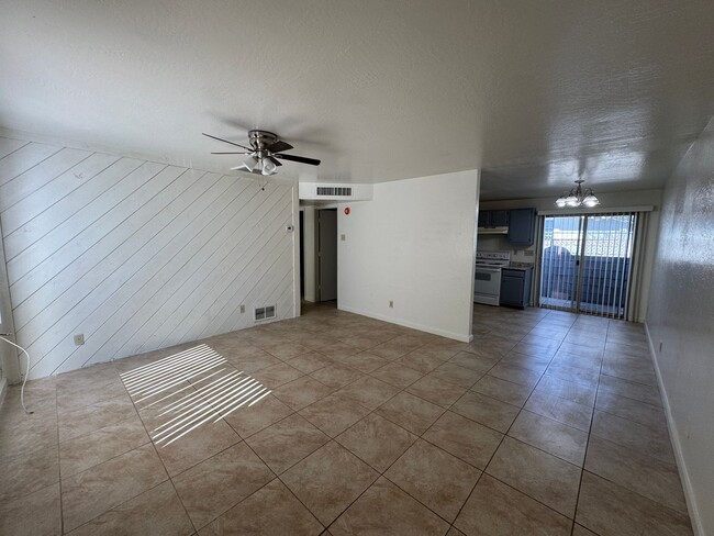 Photo - Nice Central 2 Bedroom