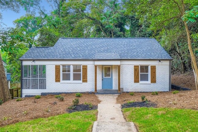 Building Photo - 1191 Beechview Dr SE