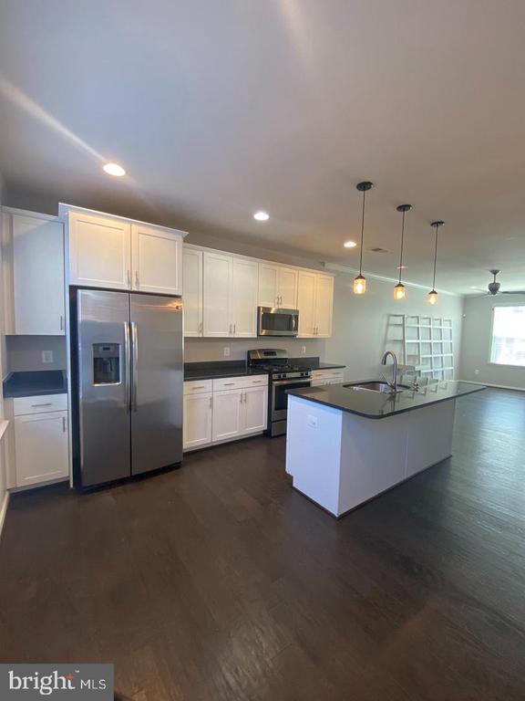 Photo - 8929 Quarry Rd