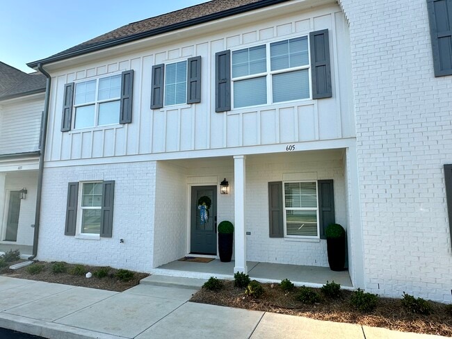 Photo - 605 Meadow Crest Cir Unit 605 Meadow Crest Cir. Oxford, MS