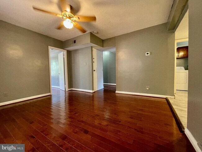 Photo - 1858 Kendall St NE Unit 2
