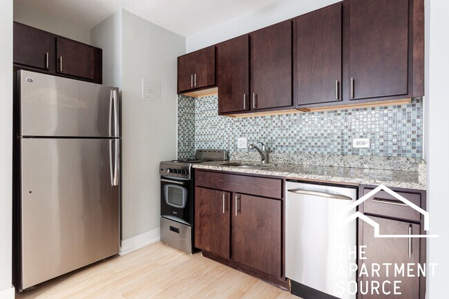 Photo - 445 W Wellington Ave Unit 05H