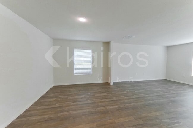 Photo - 3158 Alwood St