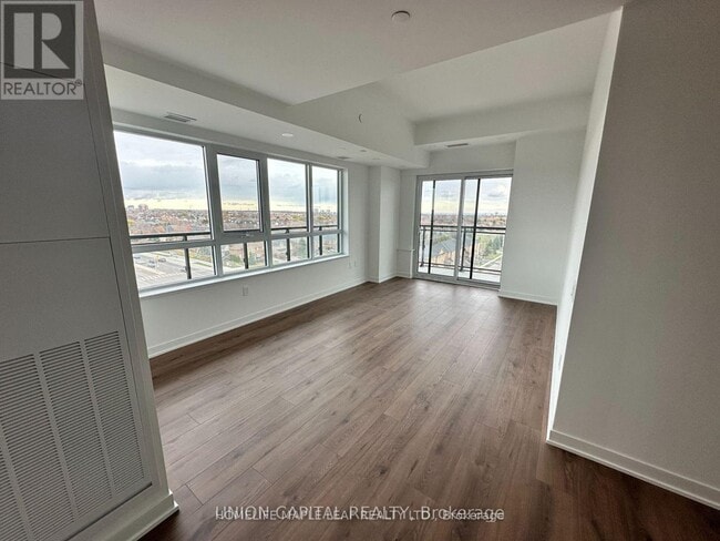 Photo - 395 Dundas St W Unit 708