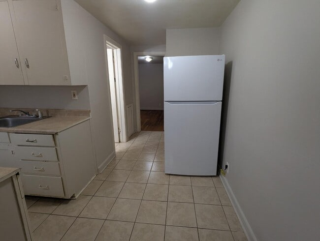 Photo - 113 E Main St