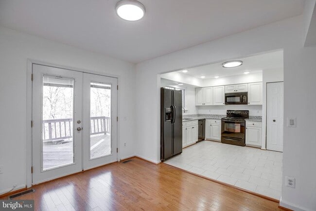 Photo - 6012 Westbourne Pl