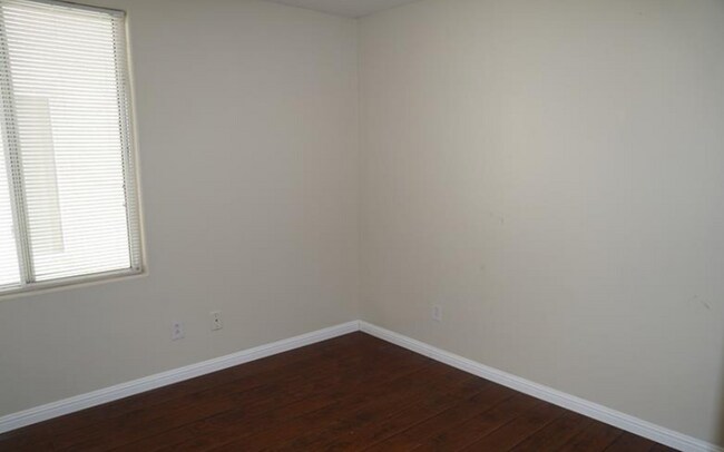 Photo - 5447 W Hasley Canyon Ave