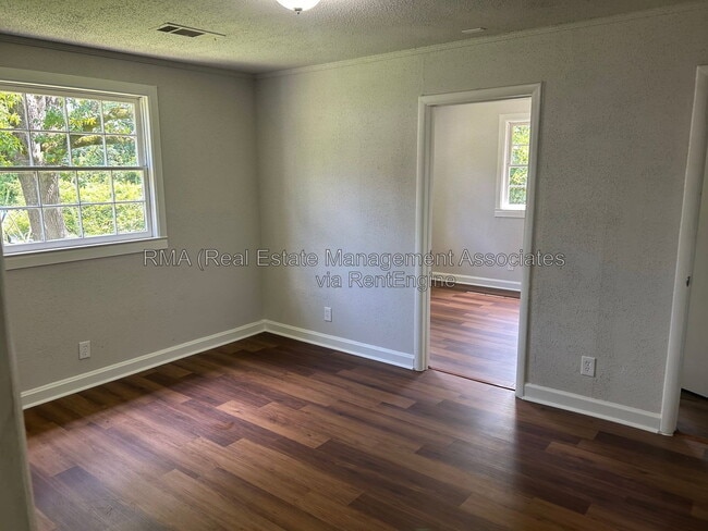 Photo - 1340 Drewery Ave Unidad A