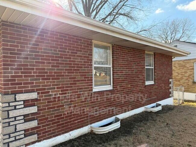 Photo - 1110 Jennings Station Rd