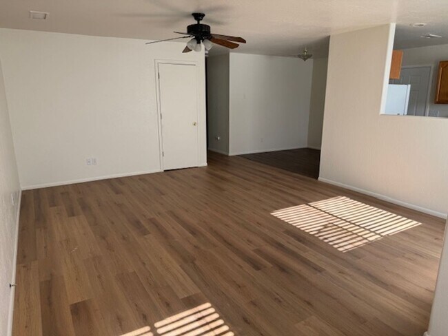 Photo - 17150 E Roadrunner Rd Unidad B - 17150 E Roadrunner Rd