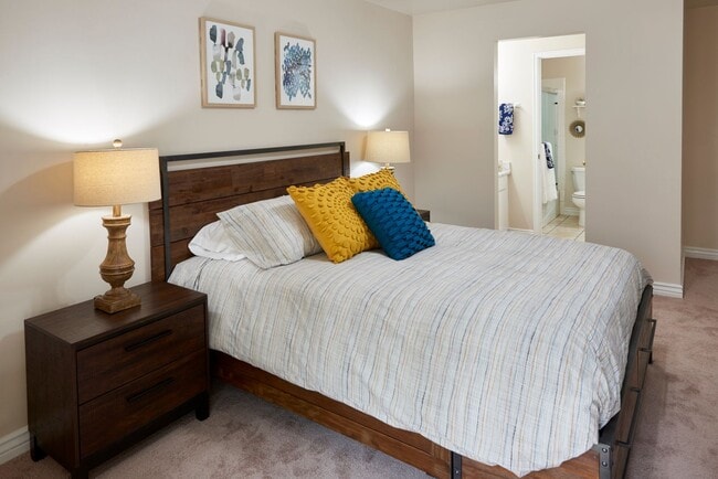 Photo - 1412-14 Martin Riverside Unit 1412